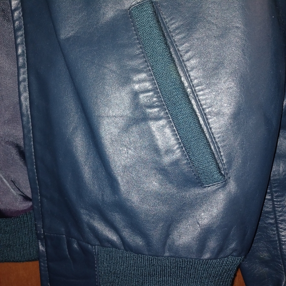 Very Rare Members Only 30th Anniversary Ford Thunderbird Edition - Picture 3 of 16